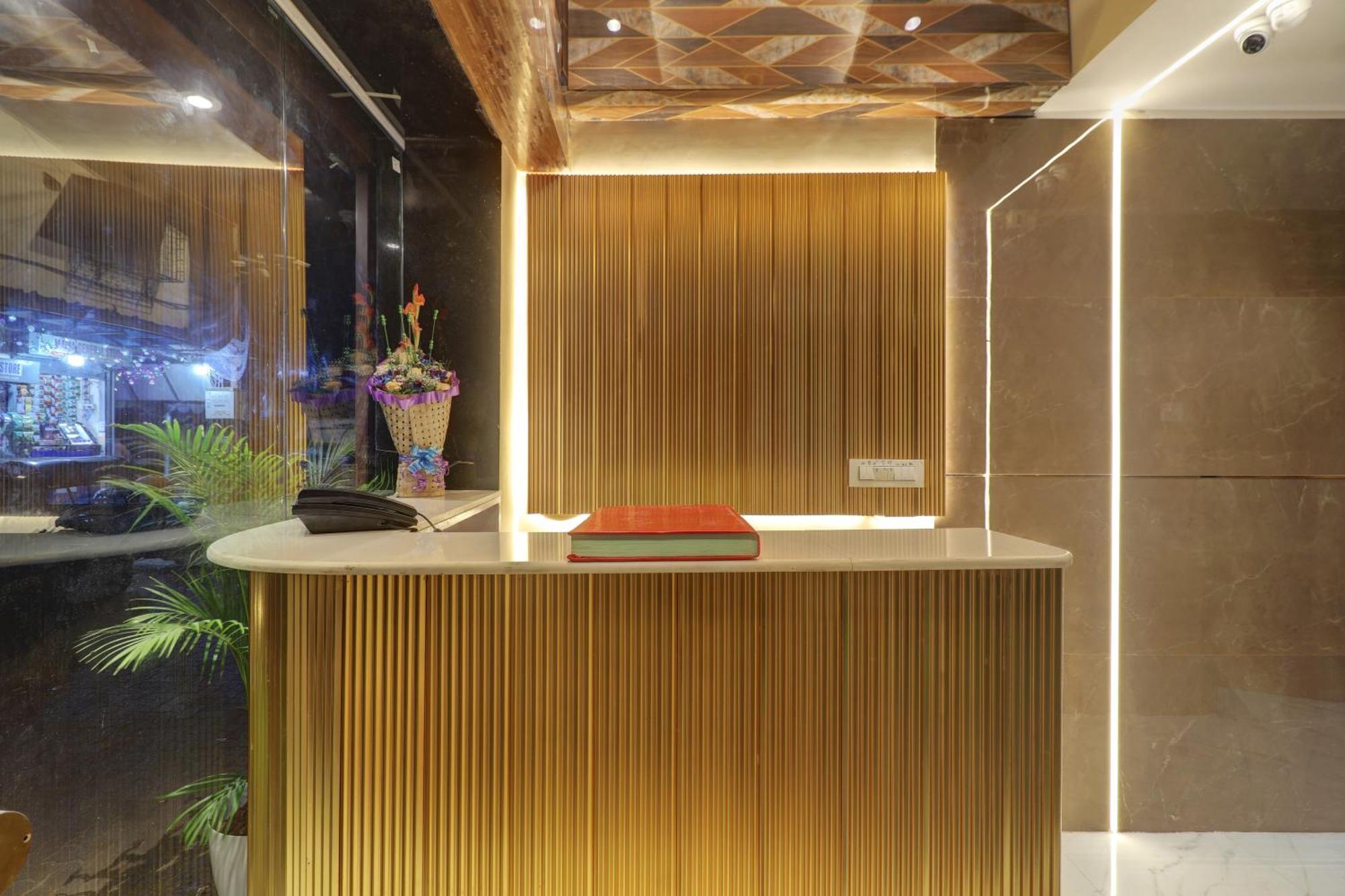 Hotel Omega Mumbai  Buitenkant foto